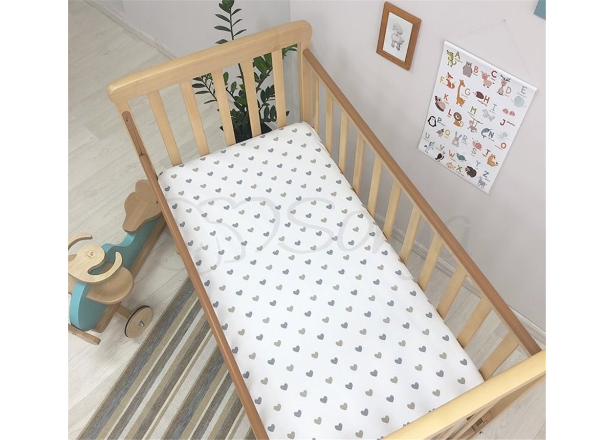 Простынь детская сердечки серо-бежевые на белом н/р 60х120 Маленькая Соня