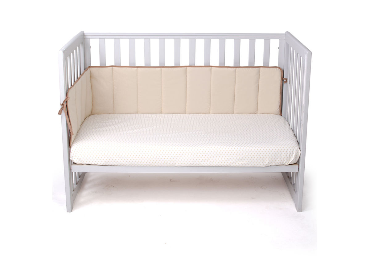 Защита в кроватку сплошная Caramel Верес